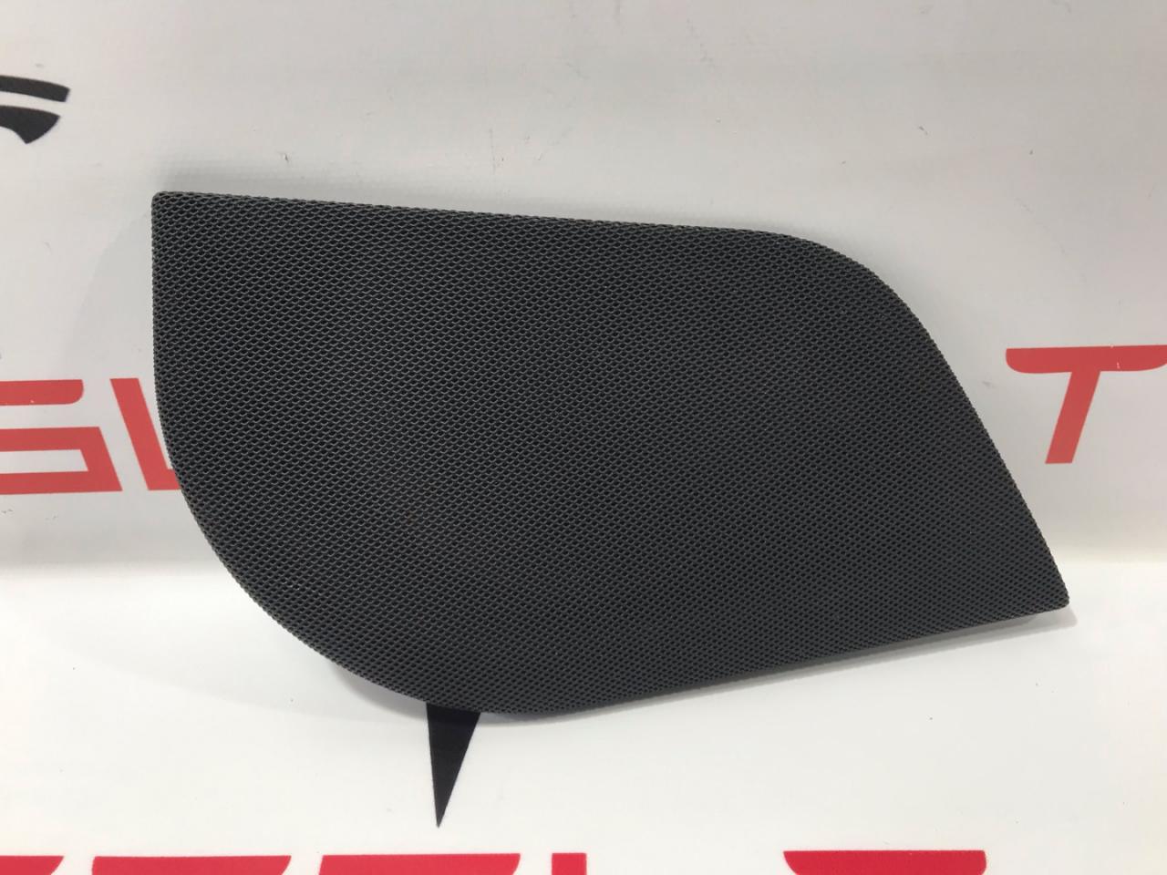 Накладка динамика (сетка) Tesla Model S 1 поколение 2015, 1007696-00-A - фото №1
