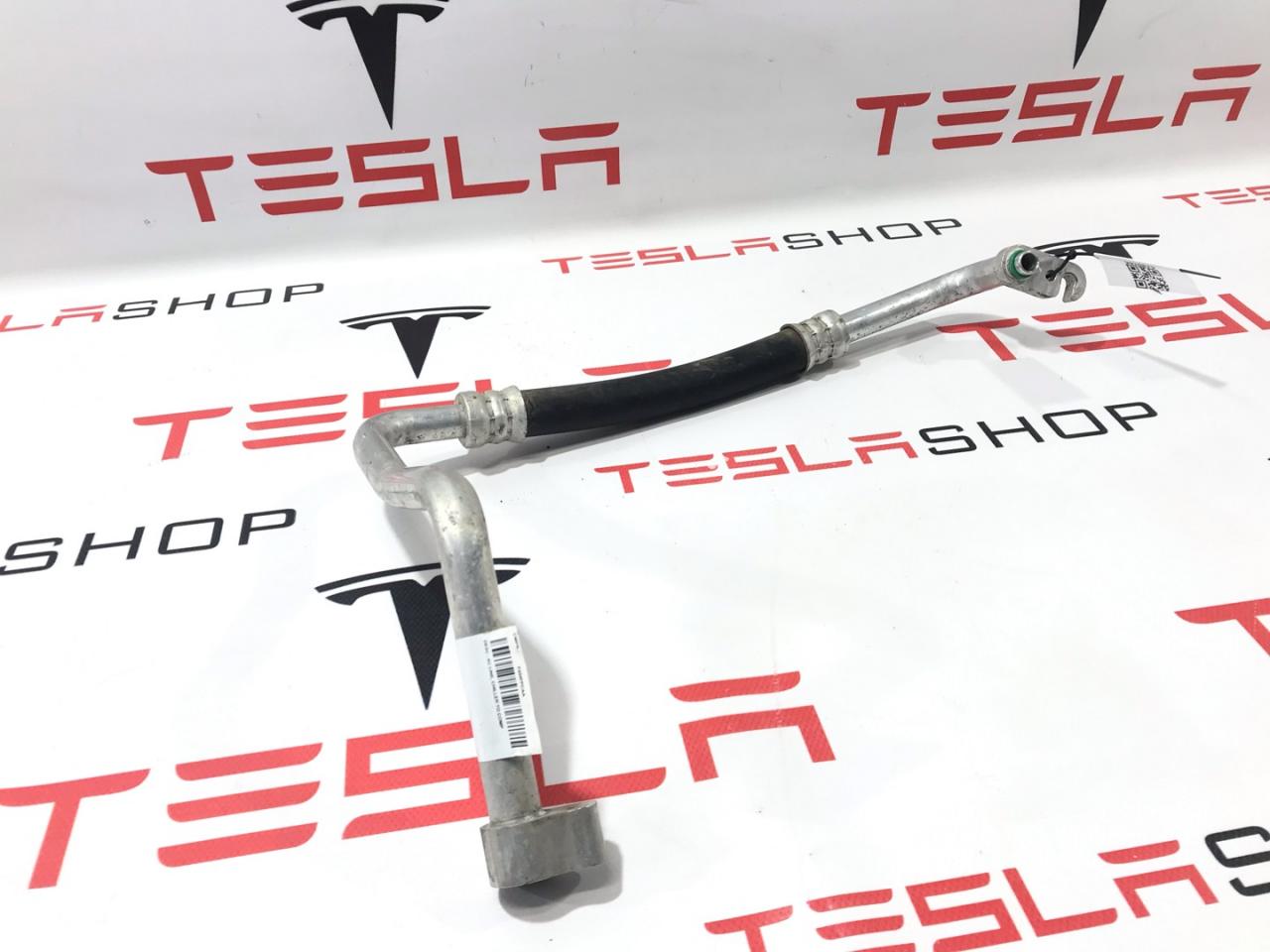 Трубка радиатора кондиционера Tesla Model S 1 поколение 2015, 1009293-00-A - фото №1