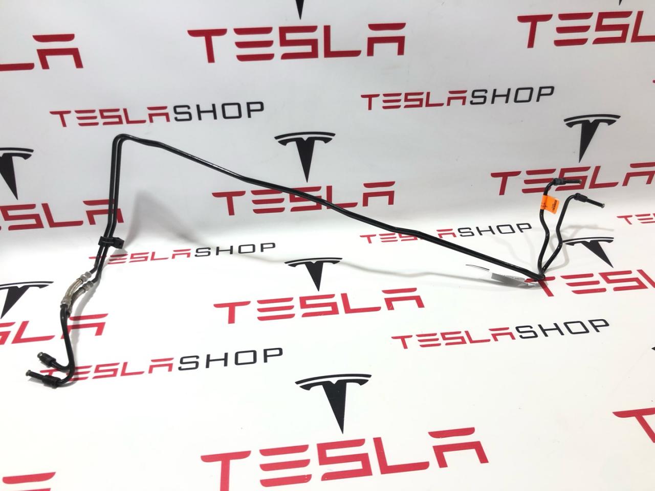 трубка тормозная Tesla Model X 1 поколение 2019, 1027711-00-E - фото №1