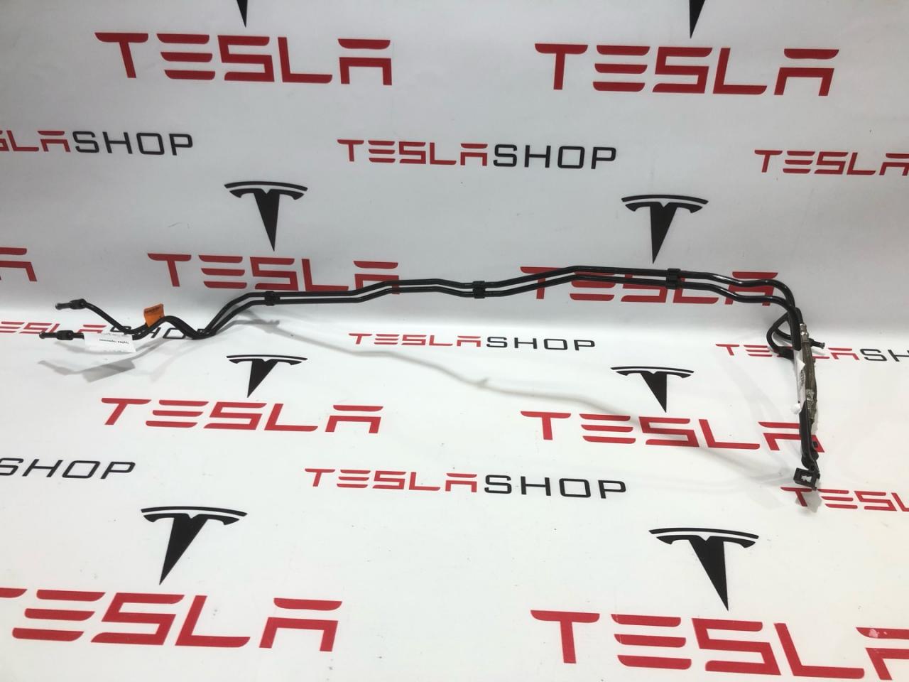 трубка тормозная Tesla Model X 1 поколение 2019, 1027711-00-E - фото №1