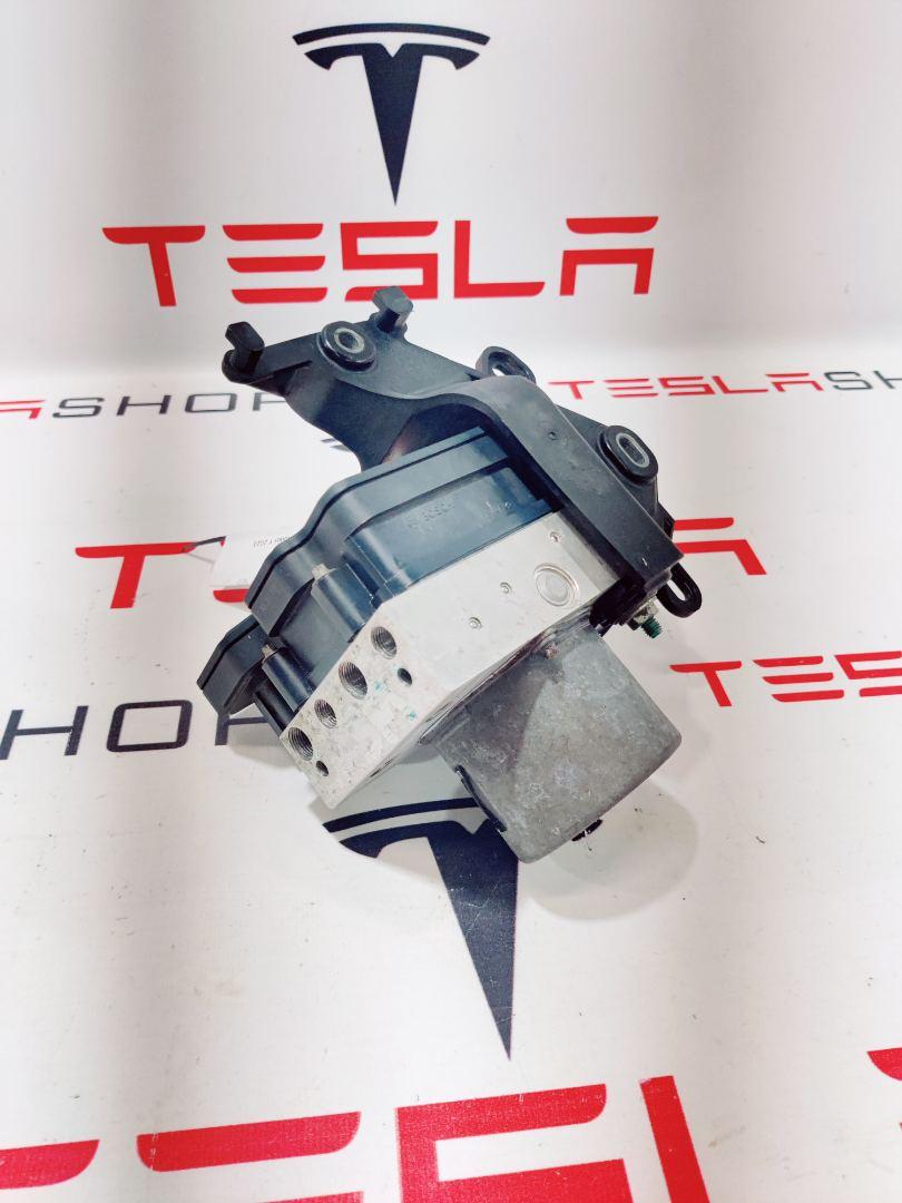 блок ABS Tesla Model Y 1 поколение 2021, 1044745-00-B, 1103541-00-A, 1188741-50-A - фото №1