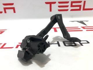 ограничитель открывания двери Tesla Model 3 1 поколение 2021, 1110298-00-D, 0298-D, F-R20309