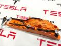 Корпус вспомогательного блока управления основной батареи Tesla Model X 1 поколение 2018, 1042876-00-C, 1041310-00-F, 1039577-00-F - фото №3