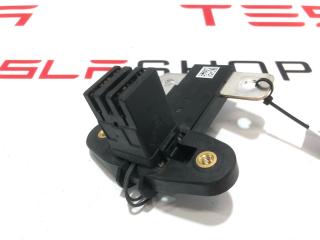 контактор высоковольтной батареи Tesla Model S 1 поколение [2-й рестайлинг] 2021, 1111111-10-F, 1613758-00-B, 1613760-00-B