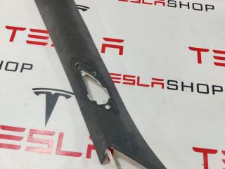 Накладка стойки А, (средняя высота) Rivian R1T 1 поколение 2022, PT00030019, PT00001334