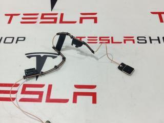 антенна Rivian R1T 1 поколение 2022, PT00062900