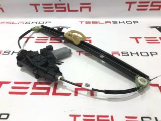 стеклоподъемник задний левый Rivian R1T 1 поколение 2022, PT00009556-H