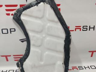 Накладка внутренняя двери Rivian R1T 1 поколение 2022, PT00009555-E