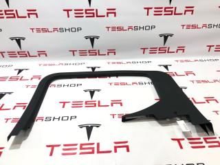 накладка двери внутренняя задняя правая Rivian R1T 1 поколение 2022, PT00001264-G