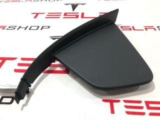 Накладка боковая торпеды Rivian R1T 1 поколение 2022, PT00000816, PT00000769