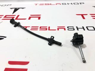 радар / датчик активного круиз контроля Rivian R1T 1 поколение 2022, PT00002001