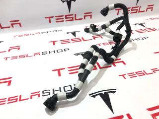 Патрубок системы охлаждения (RIVIAN R1T) Rivian R1T 1 поколение 2022, PT00061735-E, PT00061705-E