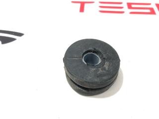 крепление кассеты радиаторов Rivian R1T 1 поколение 2022, PT00001733-J