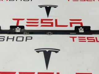 Кронштейн крепления порога Rivian R1T 1 поколение 2022, PT00054345