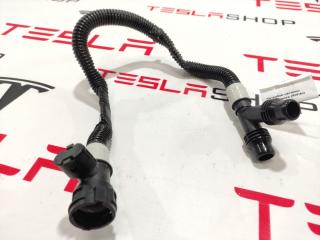 Патрубок системы охлаждения (RIVIAN R1T) Rivian R1T 1 поколение 2022, PT00061706