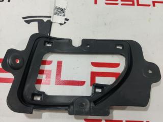 кронштейн (крепление) Rivian R1T 1 поколение 2022, PT0003380-C