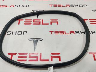 уплотнитель Rivian R1T 1 поколение 2022, PT00002352