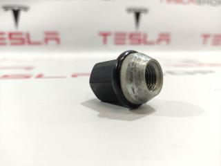 гайка колесная Rivian R1T 1 поколение 2022, 1027002-00-B