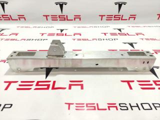 планка под капот Rivian R1T 1 поколение 2022, PT00012090