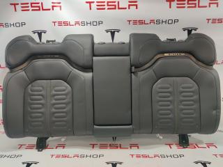 Спинка сиденья 2-го ряда Rivian R1T 1 поколение 2022, PT00030808-N-001