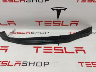 уплотнитель двери Rivian R1T 1 поколение 2022, PT00002355