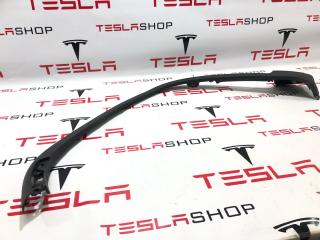 накладка колесной арки передний левый Rivian R1T 1 поколение 2022, PT00016000