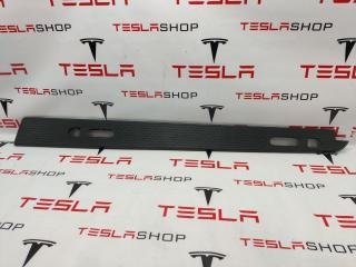 Молдинг кузова боковой Rivian R1T 1 поколение 2022, PT00030675, PT00000355