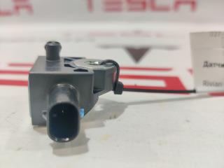 датчик удара Rivian R1T 1 поколение 2022, PT00001456