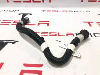 Патрубок системы охлаждения (RIVIAN R1T) Rivian R1T 1 поколение 2022, PT00061736-D