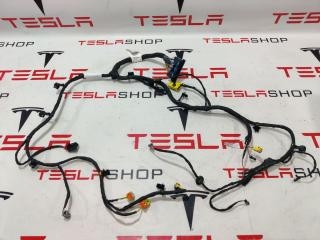 Электропроводка центральной панели Rivian R1T 1 поколение 2022, PT00061771-D