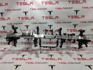 Каркас крепления центральной панели Rivian R1T 1 поколение 2022, PT00000067-M