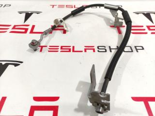 шланг тормозной Rivian R1T 1 поколение 2022, PT00000708-K01