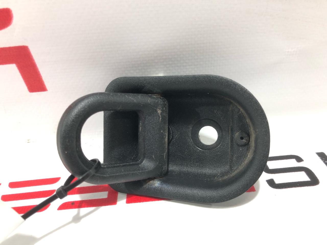 Петля (фиксатор) багажа Rivian R1T 1 поколение 2022, PT00000351-H, PT00000368-E - фото №1