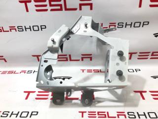 Кронштейн крепления порта зарядки Rivian R1T 1 поколение 2022, PT00041804, PT00041802, PT00041805