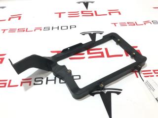 кронштейн (крепление) Rivian R1T 1 поколение 2022, PT00081236-A.2