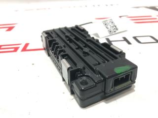 усилитель антенны Rivian R1T 1 поколение 2022, PT00039309-B