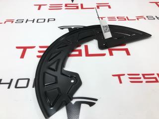 защитный кожух тормозного механизма Rivian R1T 1 поколение 2022, PT00000730F