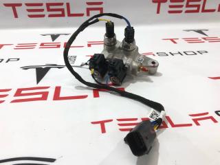 блок клапанов активного стабилизатора Rivian R1T 1 поколение 2022, PT00003133-G