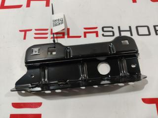 Кронштейн крепления потолка и панорамного стекла Rivian R1T 1 поколение 2022, PT00017957-H-001, 35523419, 62997D