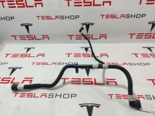 Патрубок системы охлаждения (RIVIAN R1T) Rivian R1T 1 поколение 2022, PT00061733-E