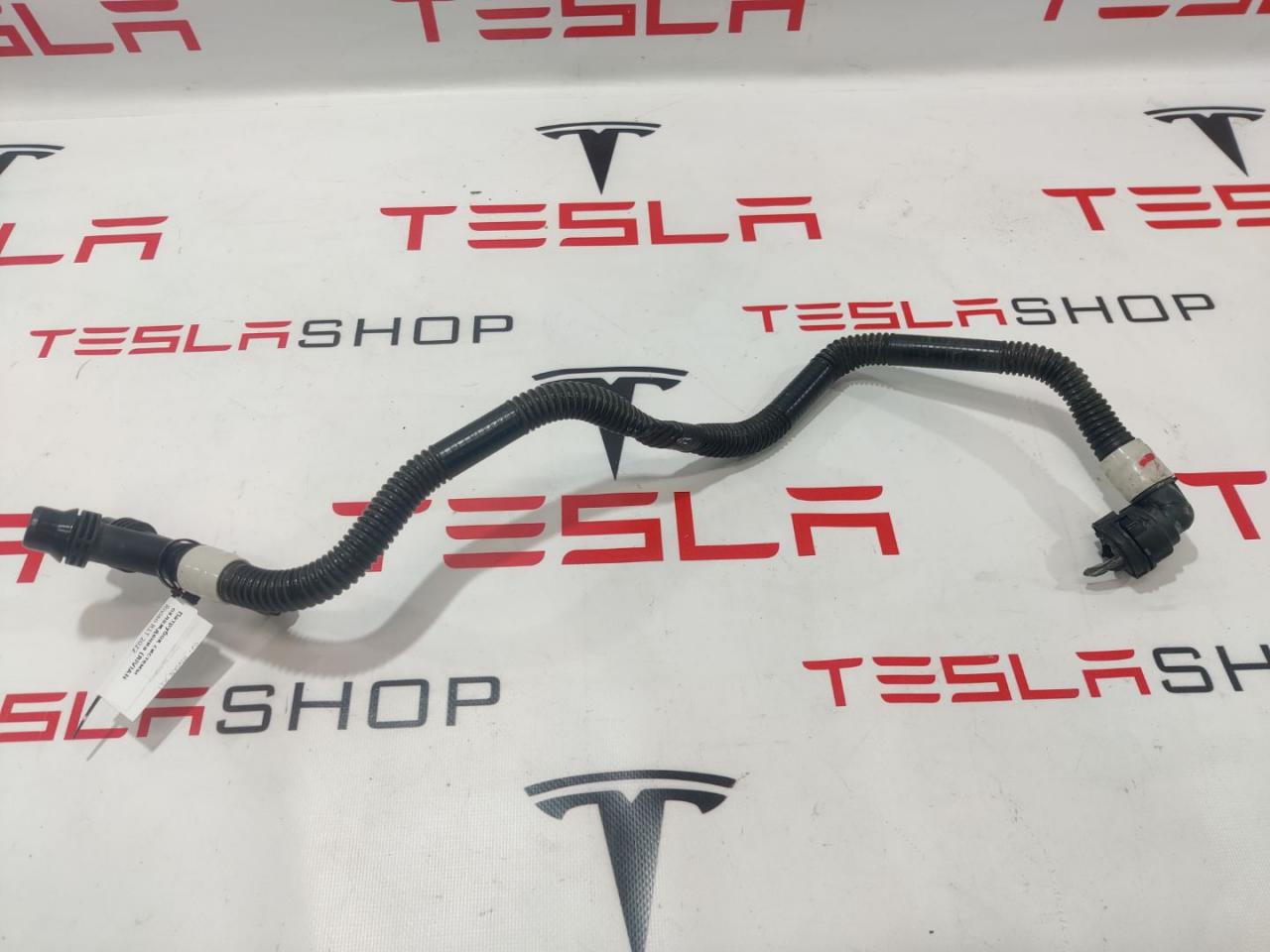 Патрубок системы охлаждения (RIVIAN R1T) Rivian R1T 1 поколение 2022, PT00061706 - фото №1