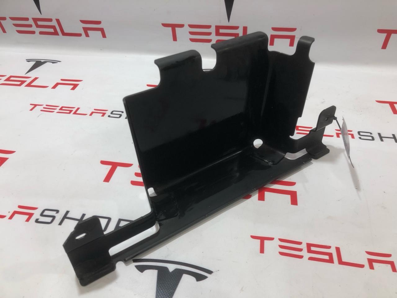 Защита высоковольтной батареи Rivian R1T 1 поколение 2022, PT00057222-H, PT00050298-N, PT00047509 - фото №1