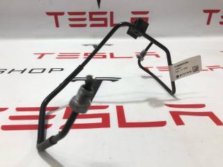 трубка тормозная Rivian R1T 1 поколение 2022, PT00000727G