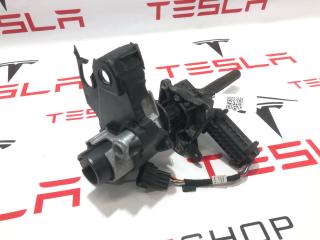 Люк порта зарядки Rivian R1T 1 поколение 2022, PT00051645, PT00053407