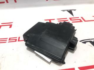 крышка блока предохранителей Tesla Model S 1 поколение (2012 - 2016), 1013274-00-C