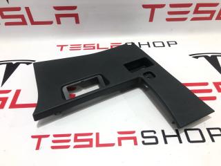 Накладка ниши для ног Rivian R1T 1 поколение 2022, PT00000821H, PT00000826