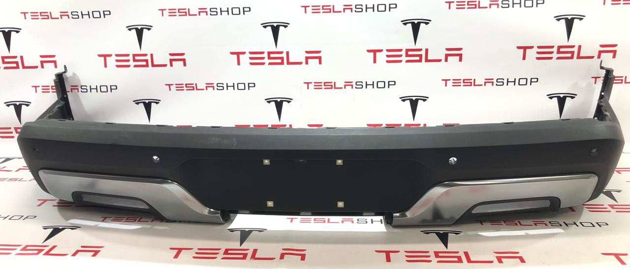 бампер задний Rivian R1T 1 поколение 2022, PT00000380, PT00002171 - фото №1