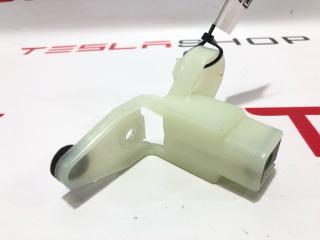 Кронштейн крепления обшивки двери Rivian R1T 1 поколение 2022, PT00033671D, PT00239338