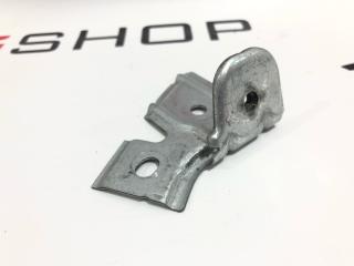 Кронштейн крепления обшивки двери Rivian R1T 1 поколение 2022, PT00218145