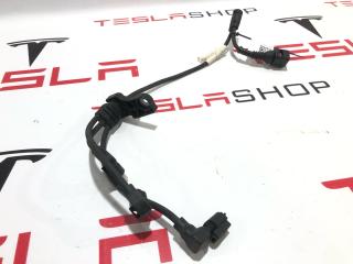 проводка пневмостойки Rivian R1T 1 поколение 2022, PT00030470-E